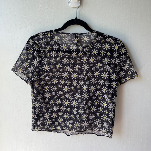 Divided Black and White Floral Crop Top - Picture 4 of 4